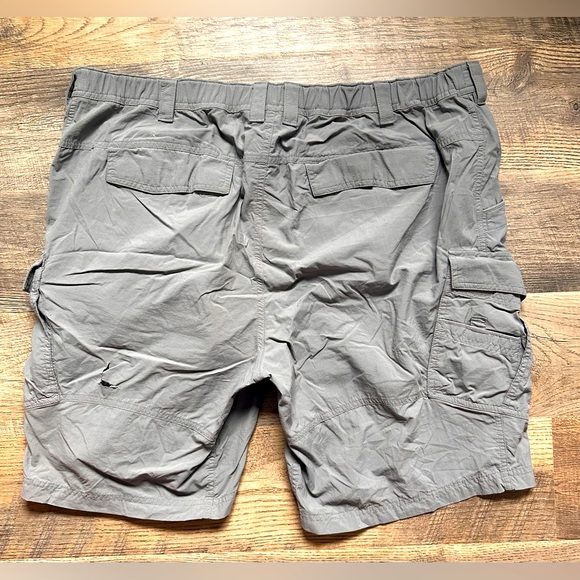 Men’s REI Vintage Cargo Hiking Shorts - Picture 5 of 5